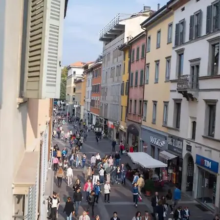 Casa Chiara, Nel Cuore Di Hébergement de vacances Bergame